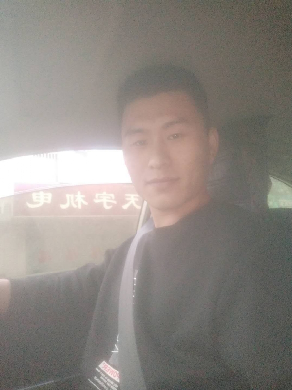 老鼠爱上猫的第一张照片--临沂上门女婿服务网